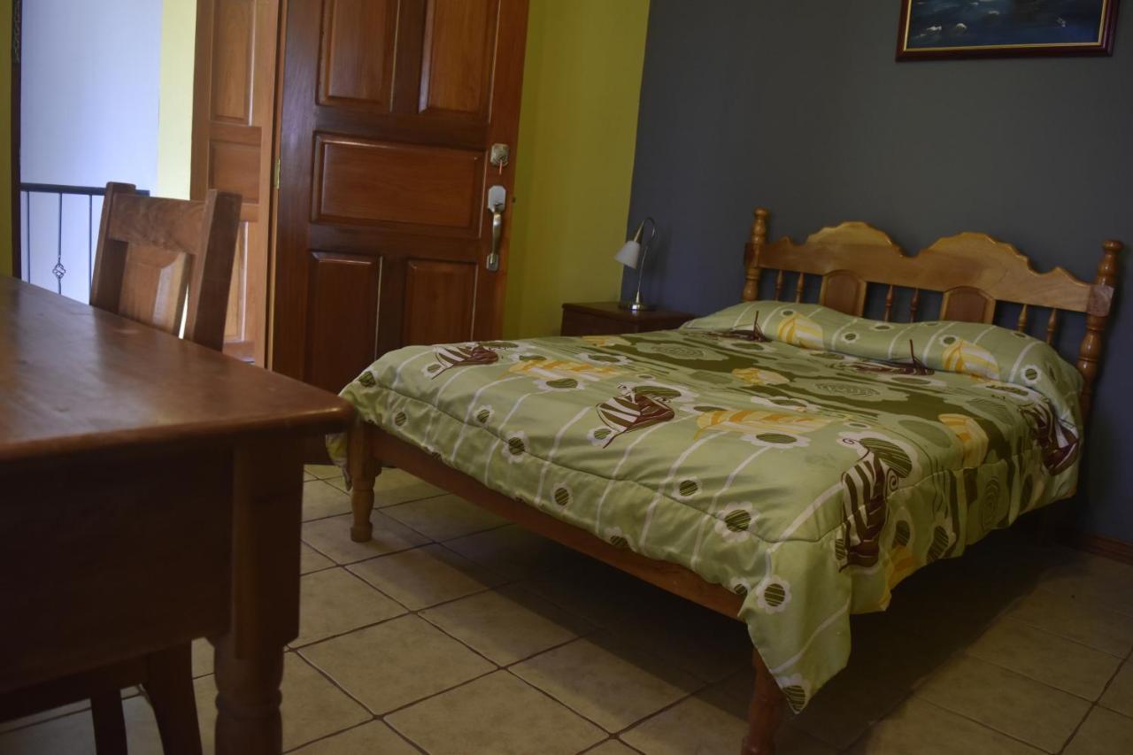 Hotel Santa Ana Liberia Airport エクステリア 写真